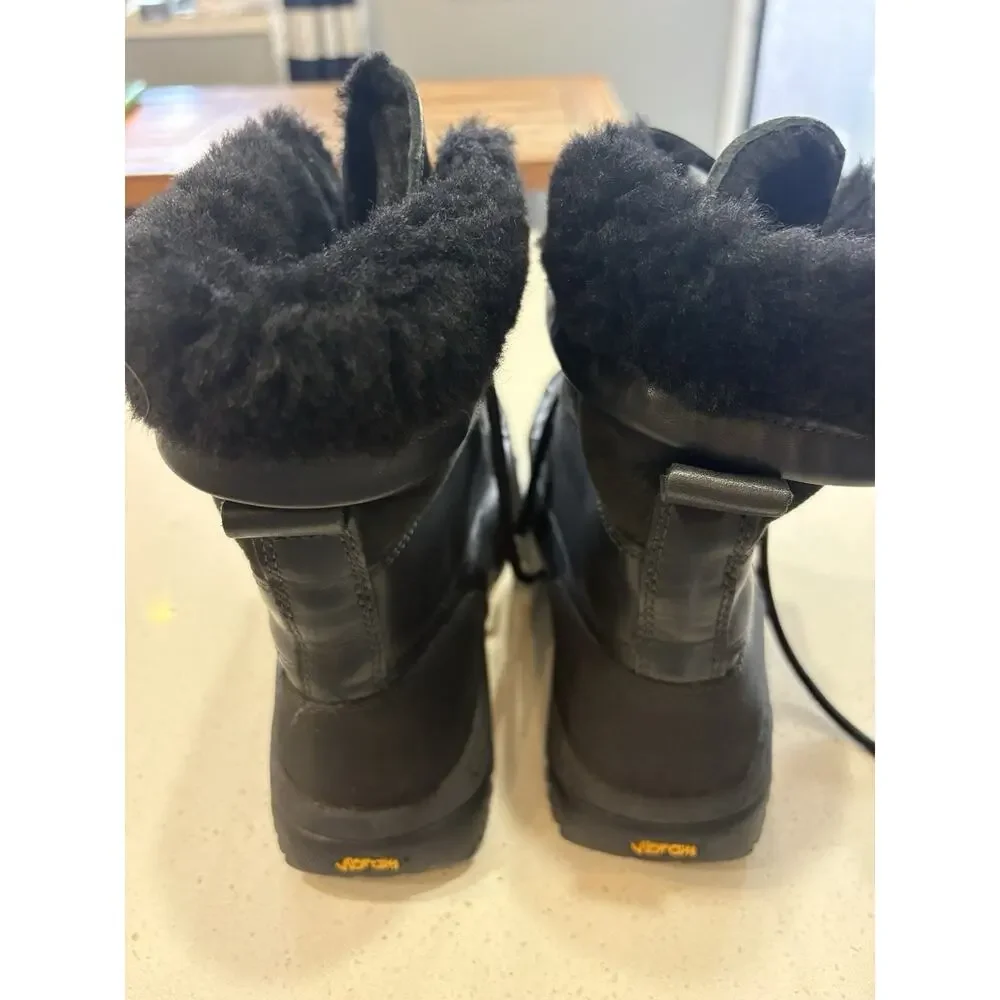 UGG black butte